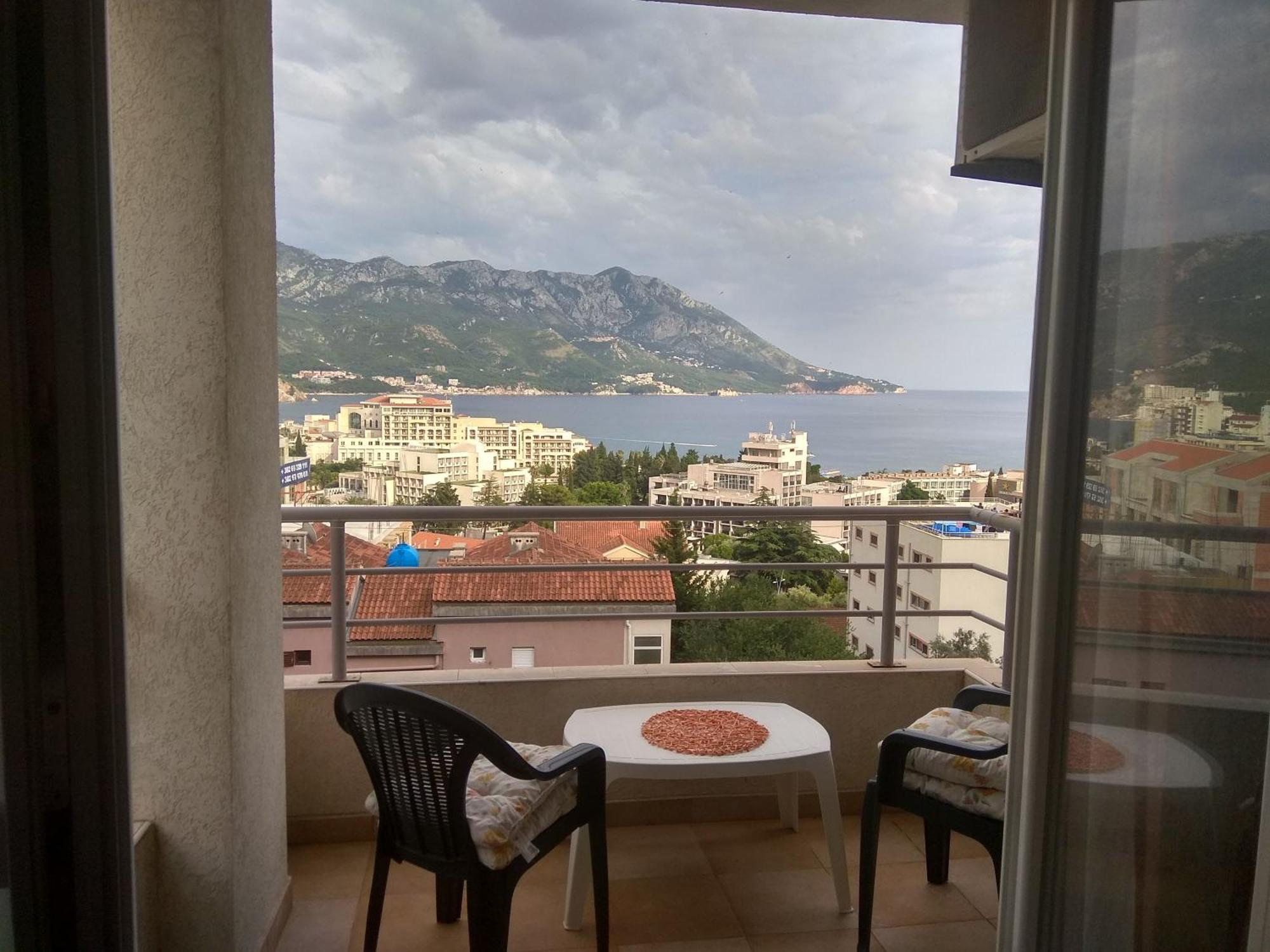 Apartmani Ilic Becici  Ruang foto