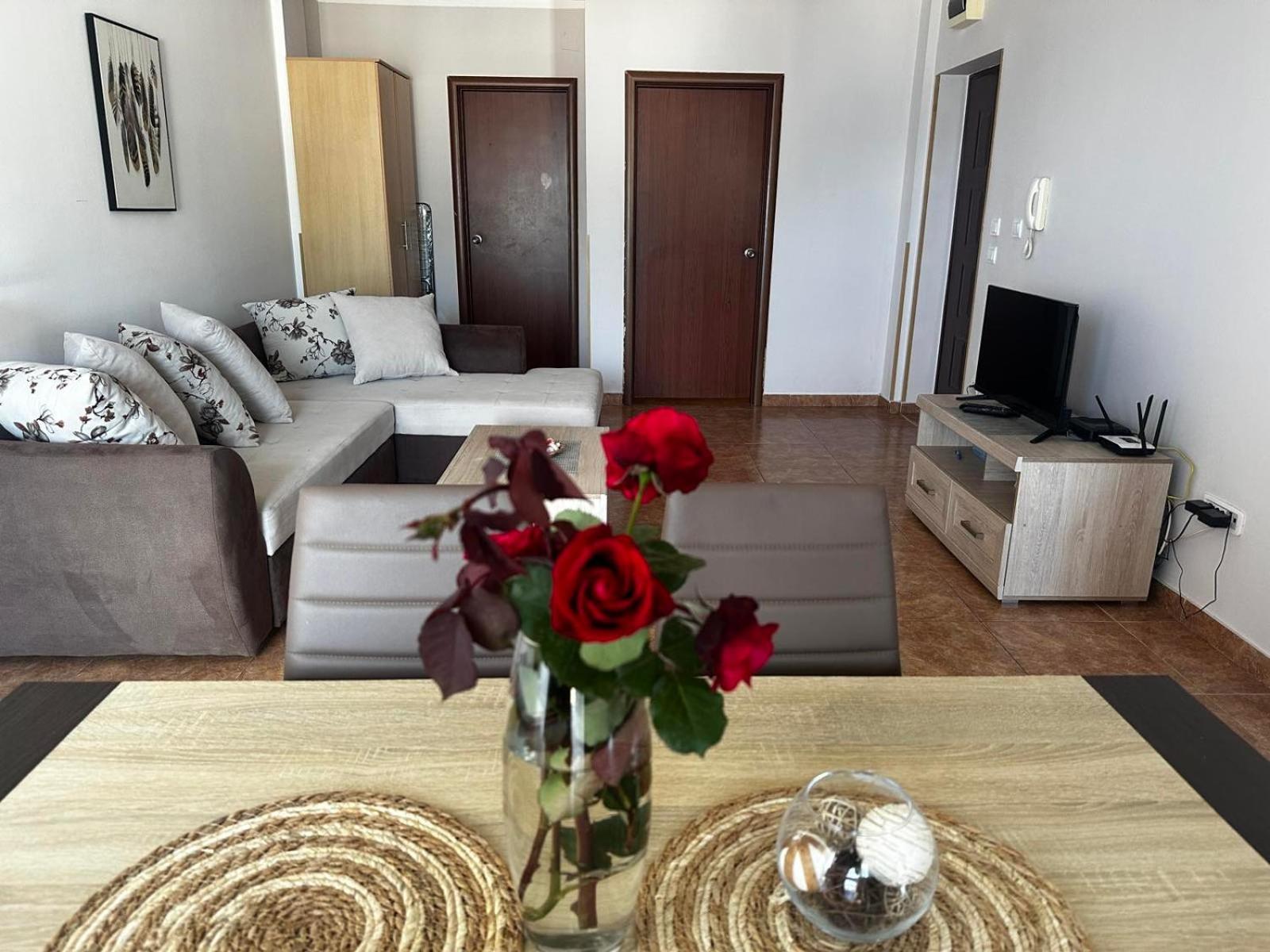 Apartmani Ilic Becici  Bagian luar foto